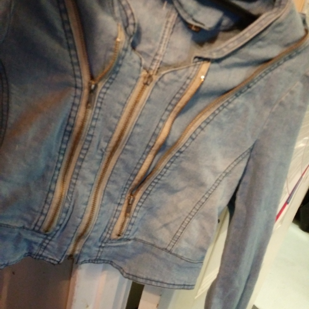 1980s Cropped Jean Jacket